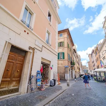 Vatican Borgo Pio I Appartement
