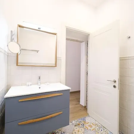 Vatican Borgo Pio I