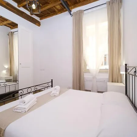 Vatican Borgo Pio I * Rome